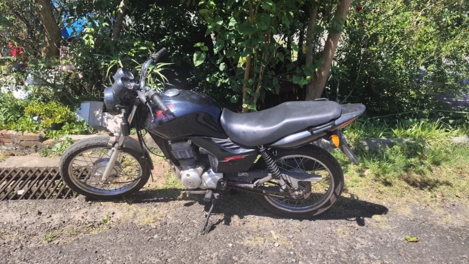 Motocicleta furtada é recuperada pela Brigada Militar em Santa Maria