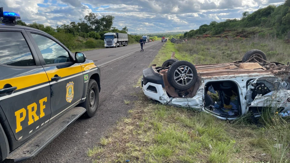 Casal fica ferido em colisão frontal na BR-158, em Dilermando de Aguiar