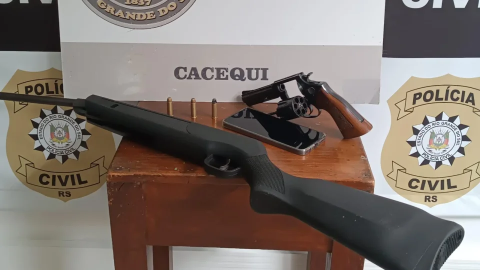 Adolescente com antecedentes por homicídio é apreendido com armas em Cacequi
