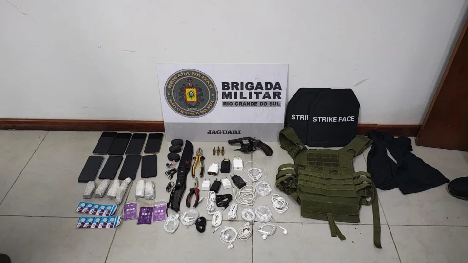Dois homens são presos após disparos de arma de fogo contra policiais penais no Presídio de Jaguari