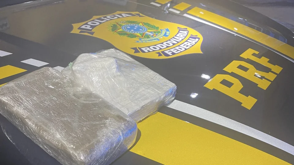 PRF prende motorista com crack e cocaína em Caçapava do Sul