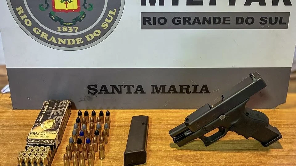 Motorista é preso por porte ilegal de arma em Santa Maria