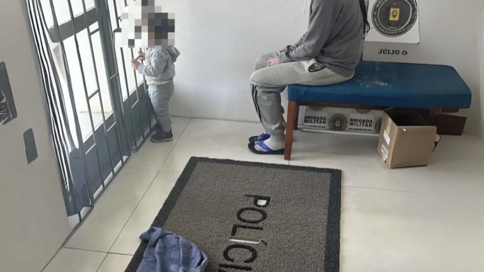 Mulher ficou presa oito dias em Santa Maria mesmo após ter liberdade concedida pela Justiça