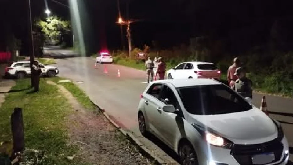 Brigada Militar realiza Operação Cerco Fechado em Santa Maria e prende uma pessoa