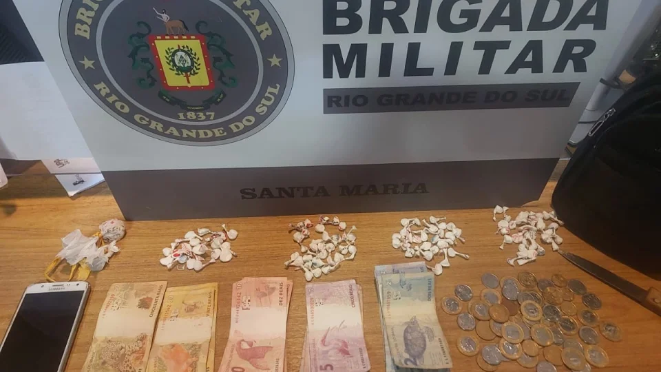 Brigada Militar prende duas mulheres por tráfico de drogas na manhã deste sábado em Santa Maria