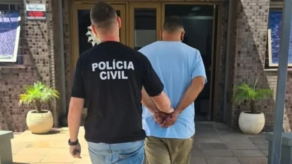 Jovem de 23 anos é preso suspeito de homicídio em Santiago