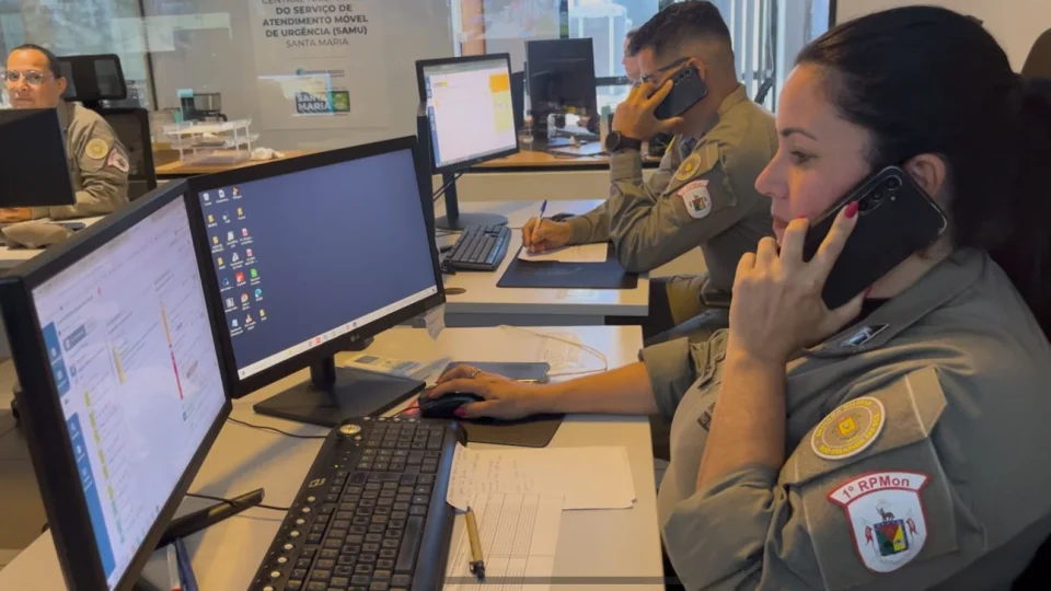 COPOM da Brigada Militar recebe mais de 6,5 mil ligações por mês em Santa Maria