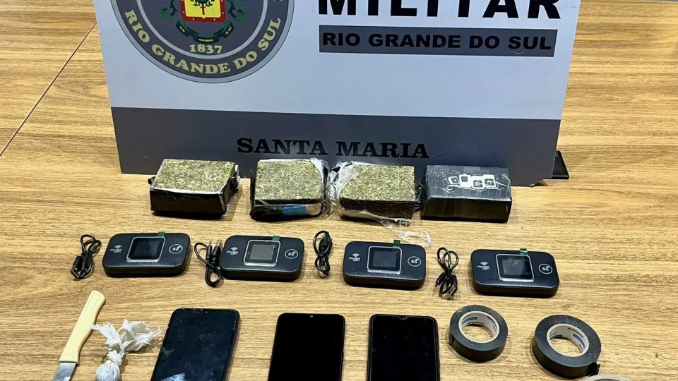 Brigada Militar prende dupla por tráfico de entorpecentes e corrupção de menor em Santa Maria