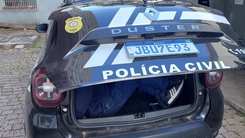 Homem é preso por agredir ex-namorada no Bairro Passo D’Areia, em Santa Maria