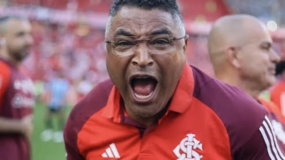 Internacional demite Roger Machado após derrota no GreNal