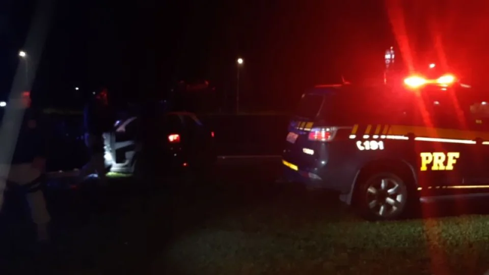 Colisão frontal deixa duas pessoas gravemente feridas na BR-158 em Santa Maria