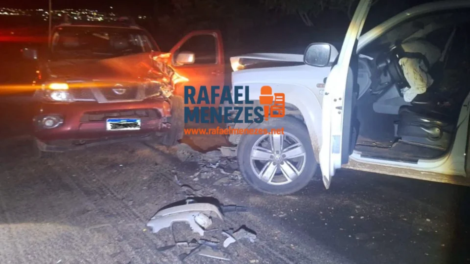 Acidente entre duas caminhonetes deixa um ferido na ERS-149 em Restinga Sêca