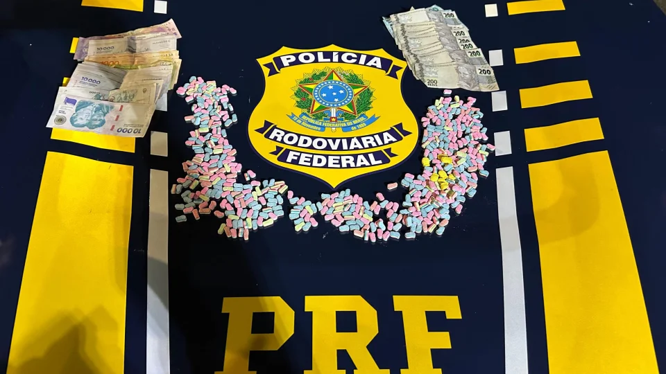 PRF prende homem com mais de 500 comprimidos de ecstasy escondidos na cueca