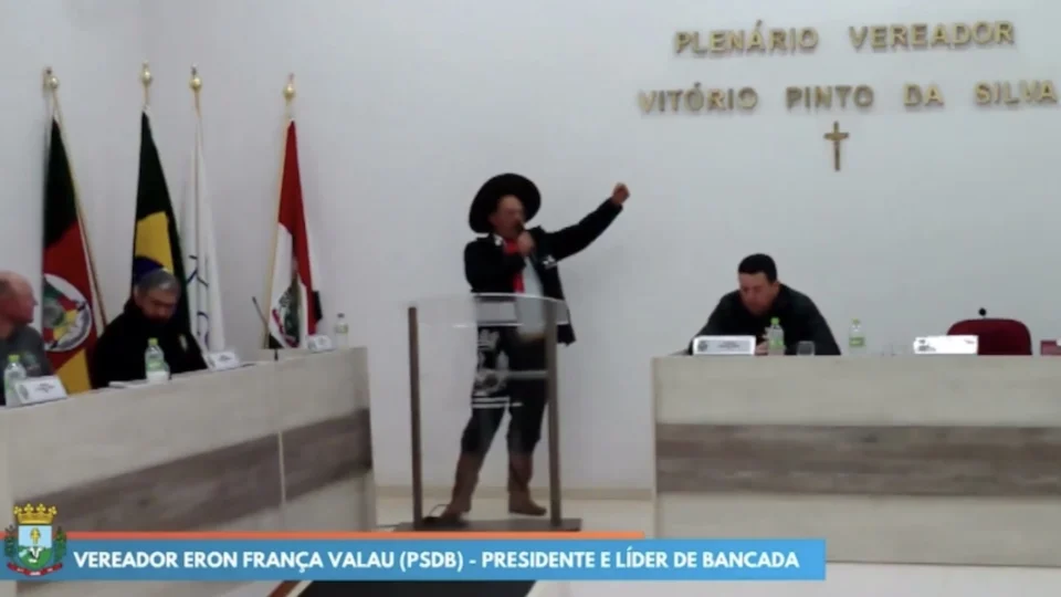 Presidente da Câmara de Vereadores de Jari critica rua coberta: “para rebolar a bunda em baile lá embaixo duas vezes por ano”