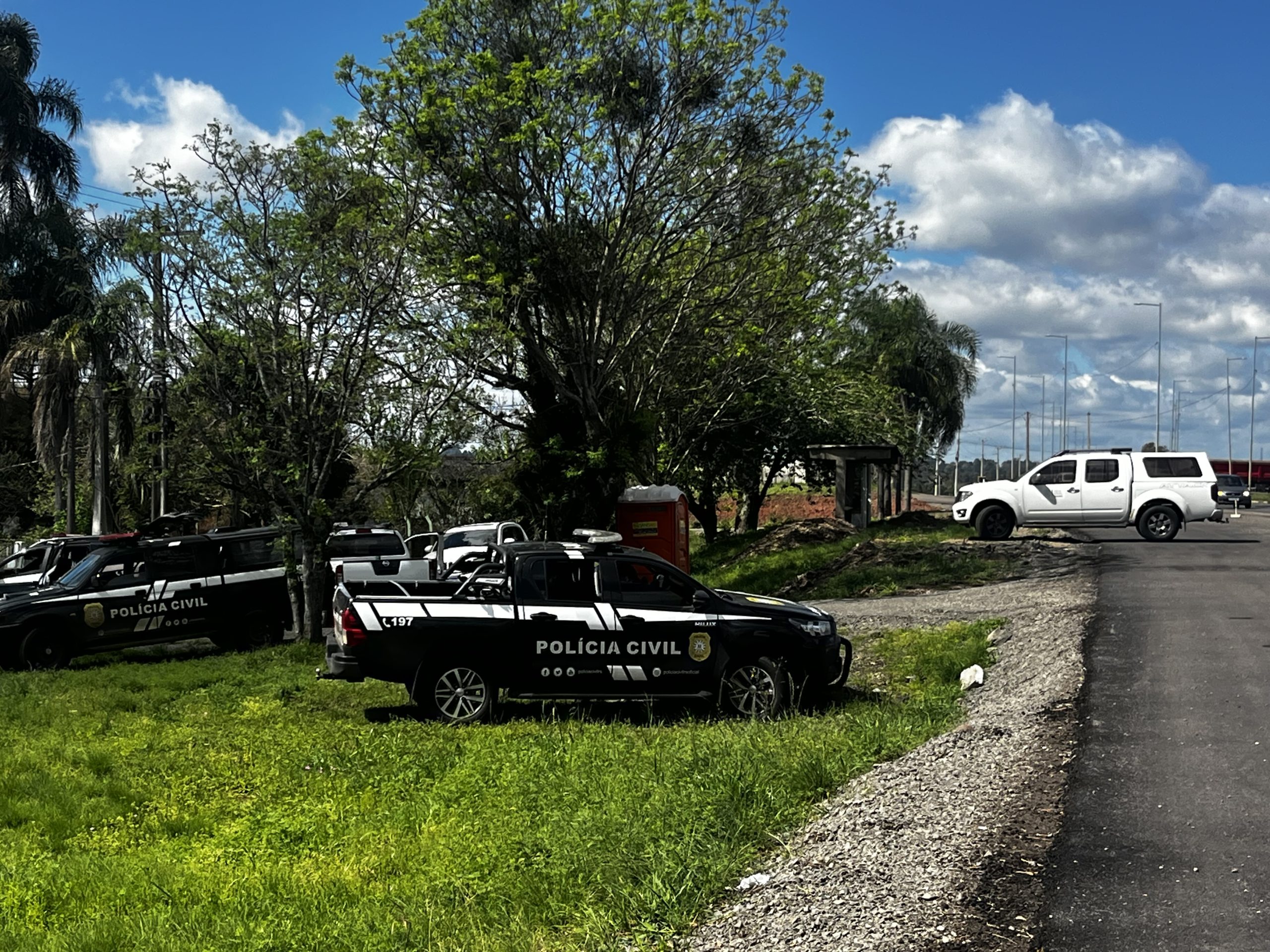 Polícia Civil cumpre mandados em Santa Maria contra grupo suspeito de legalizar animais sem procedência