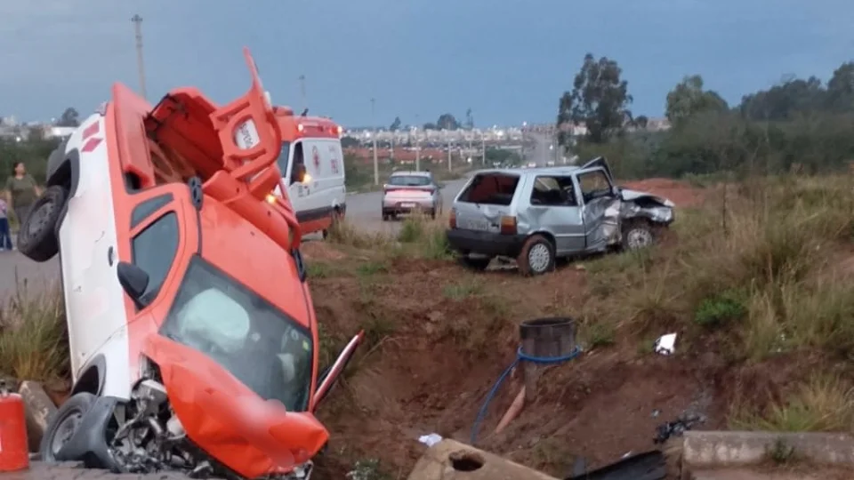 Acidente de trânsito deixa dois homens feridos em Santa Maria