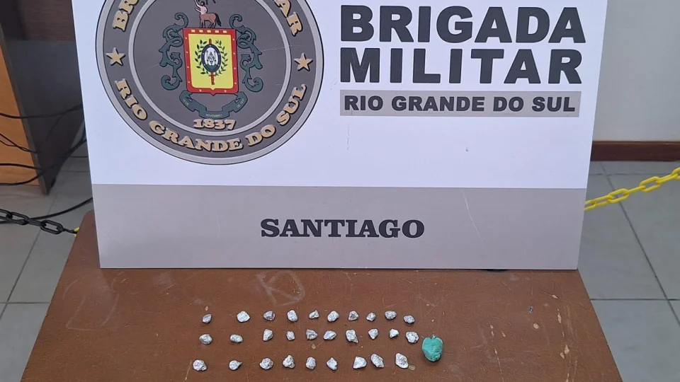 Homem é preso por tráfico de drogas em Santiago