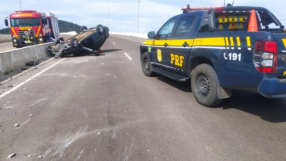 Capotamento na BR-158 em Santa Maria deixa uma pessoa ferida