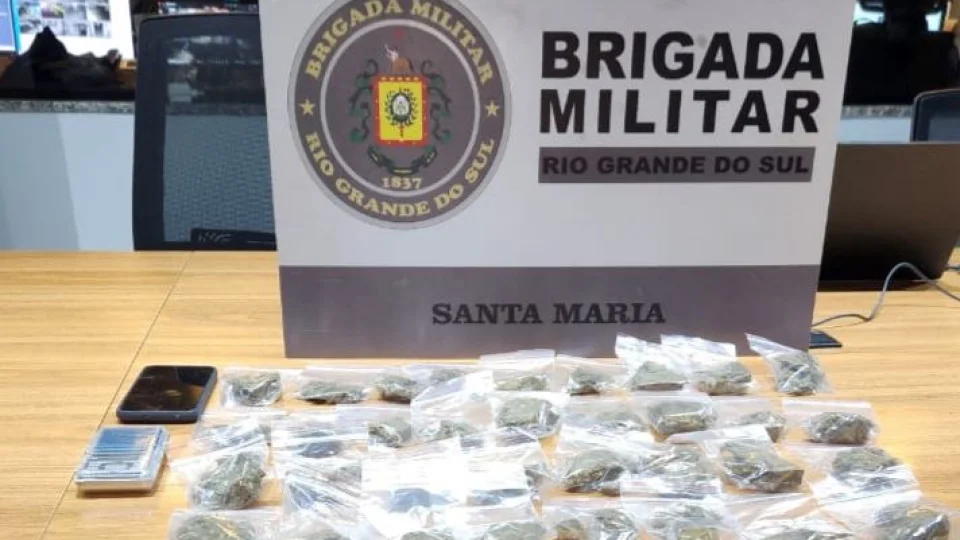 Brigada Militar prende jovem por tráfico de drogas em Santa Maria