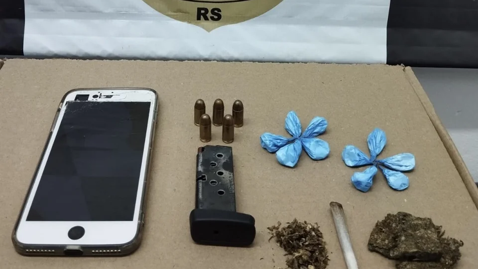 Jovem é preso com drogas e munições em São Pedro do Sul