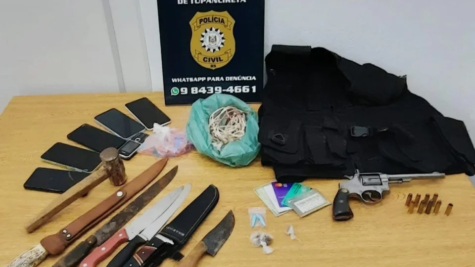 Polícia Civil apreende adolescente em flagrante por tortura, tráfico de drogas e posse de arma de uso restrito em Tupanciretã