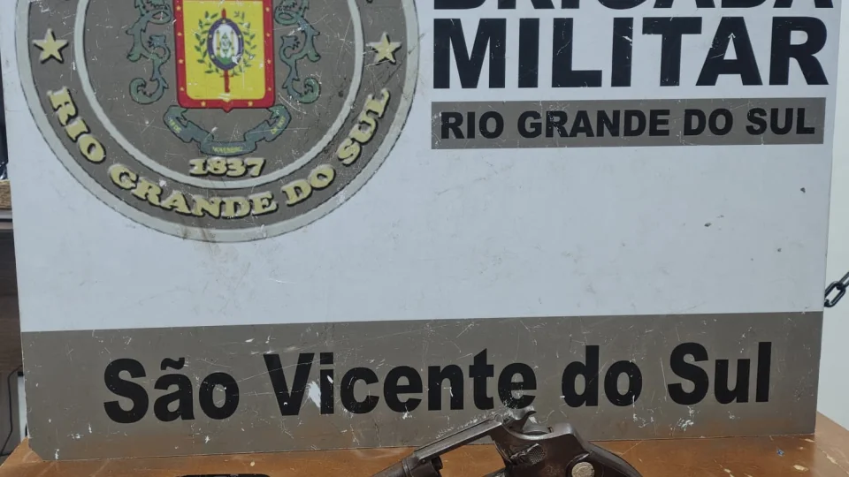 Jovem é preso por porte ilegal de arma em São Vicente do Sul