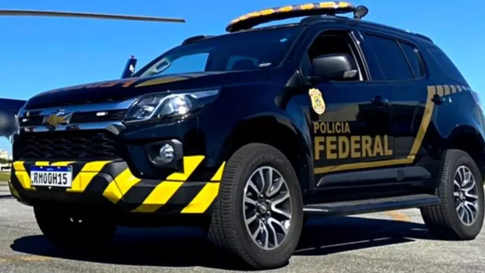 Polícia Federal prende suspeitos que enviavam armas e drogas via aérea para Santa Maria