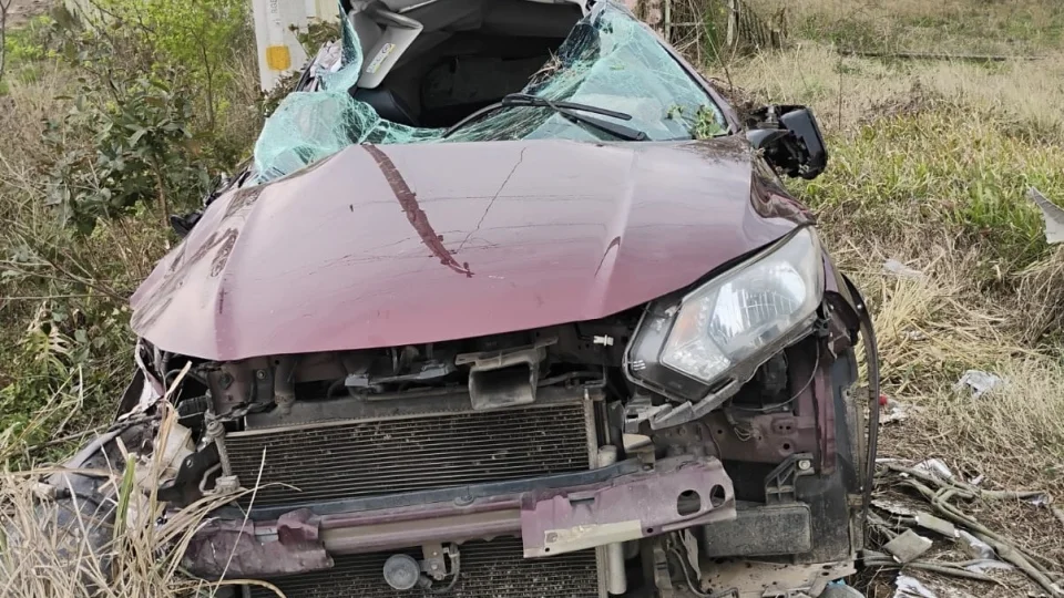 Acidente entre dois carros deixa feridos na ERS-348, em Agudo