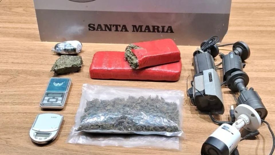 Jovem é preso por receptação e tráfico de drogas em Santa Maria