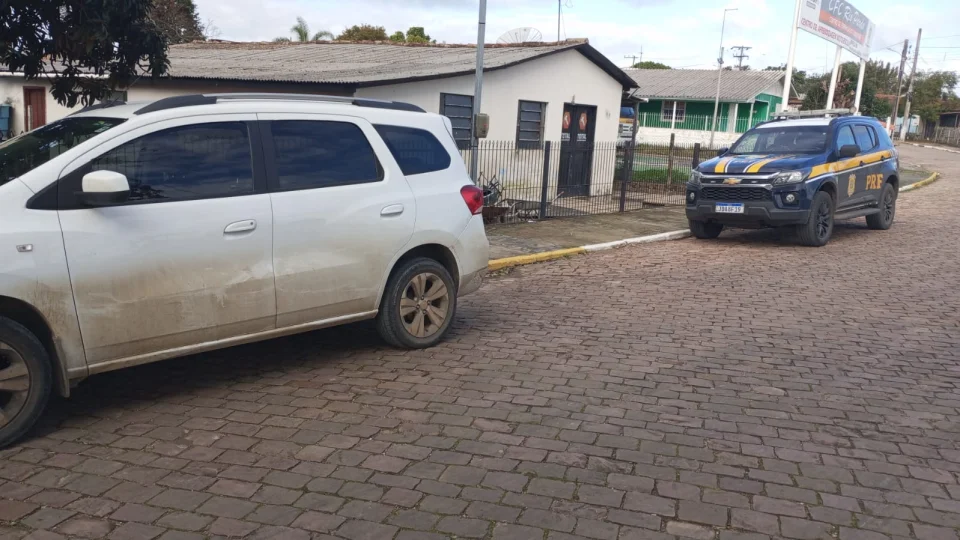 Homem é preso na BR-290 com veículo furtado