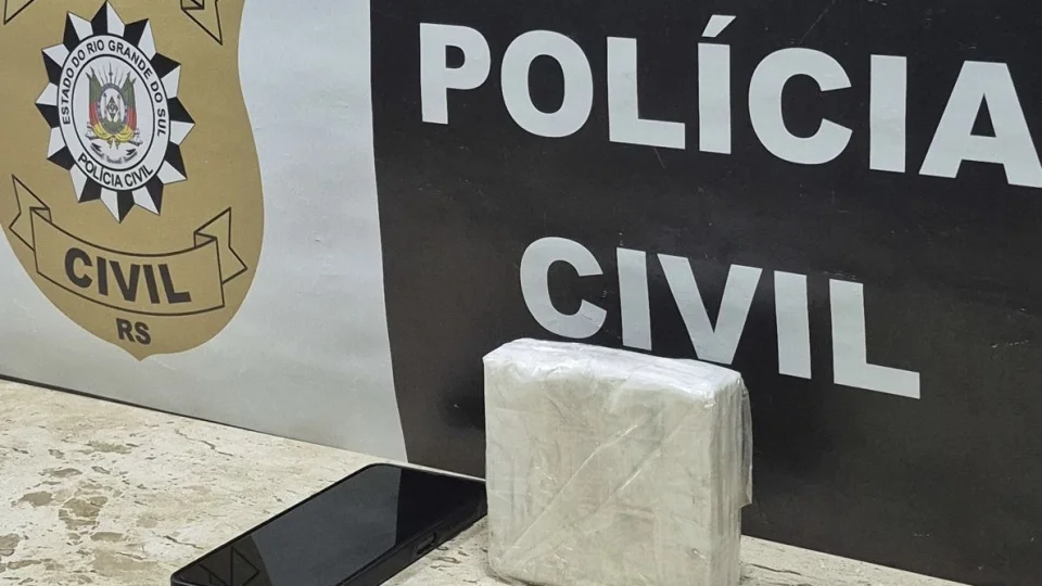Adolescente é apreendido com cocaína avaliada em R$ 75 mil em São Francisco de Assis