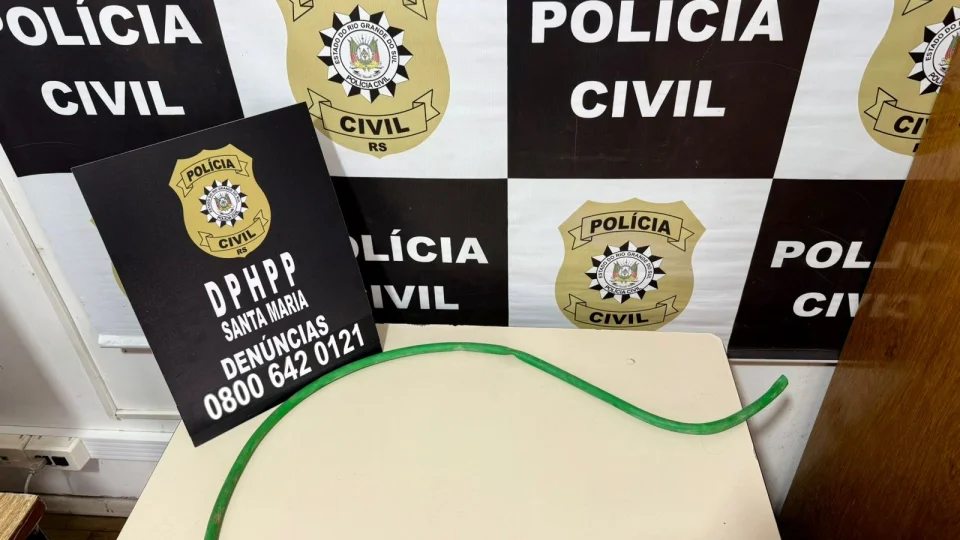 Polícia Civil de Santa Maria prende homem suspeito de estrangular jovem com mangueira e ocultar corpo em geladeira