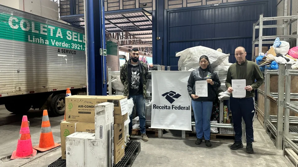 Receita Federal destina mais de R$ 42 mil em mercadorias para a ASMAR, em Santa Maria