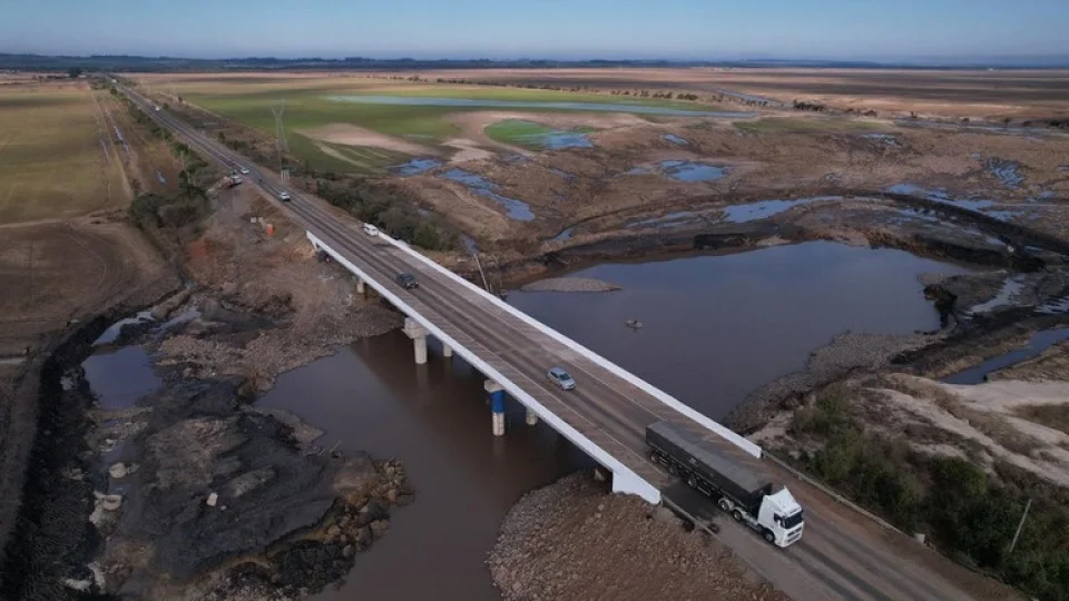 DNIT conclui reforço estrutural e libera completamente o trânsito na ponte sobre a várzea do Rio Toropi na BR‑287