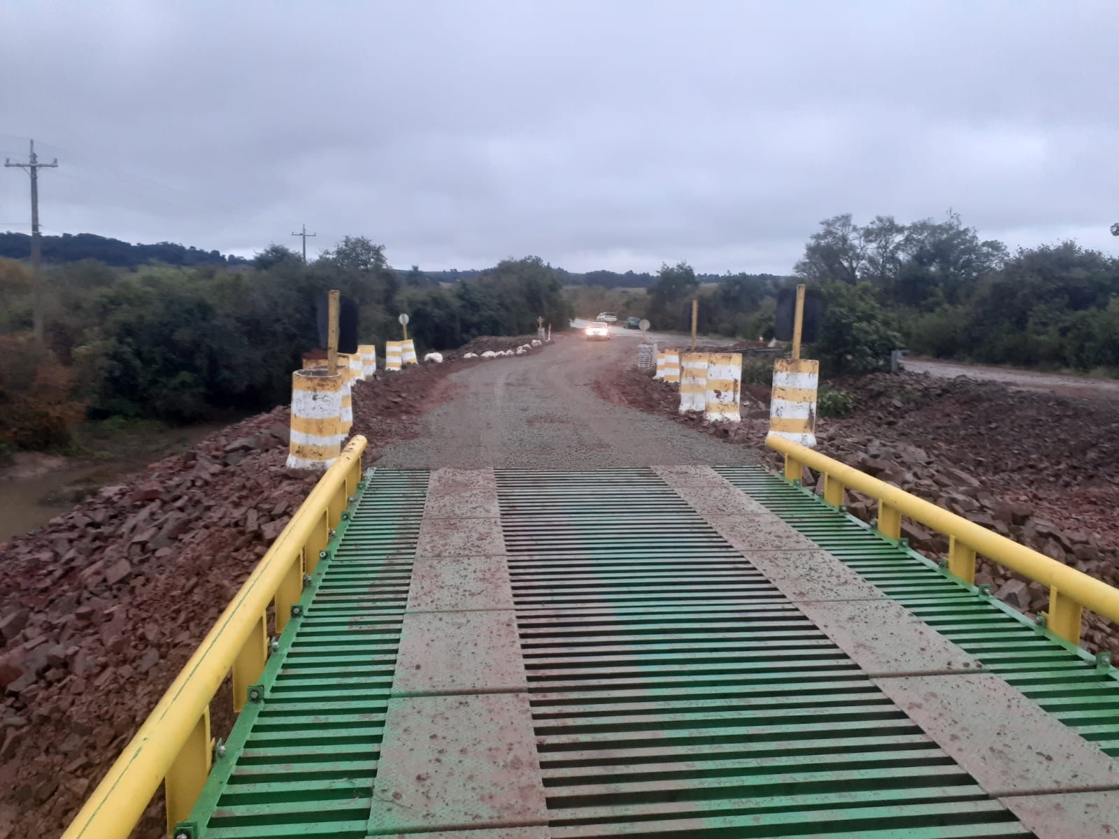 Trânsito é liberado na ponte provisória entre Dilermando de Aguiar e São Pedro do Sul